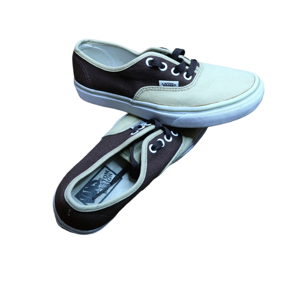 Custom design vans - Picture 1 of 6